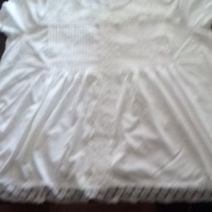 White short sleeve top